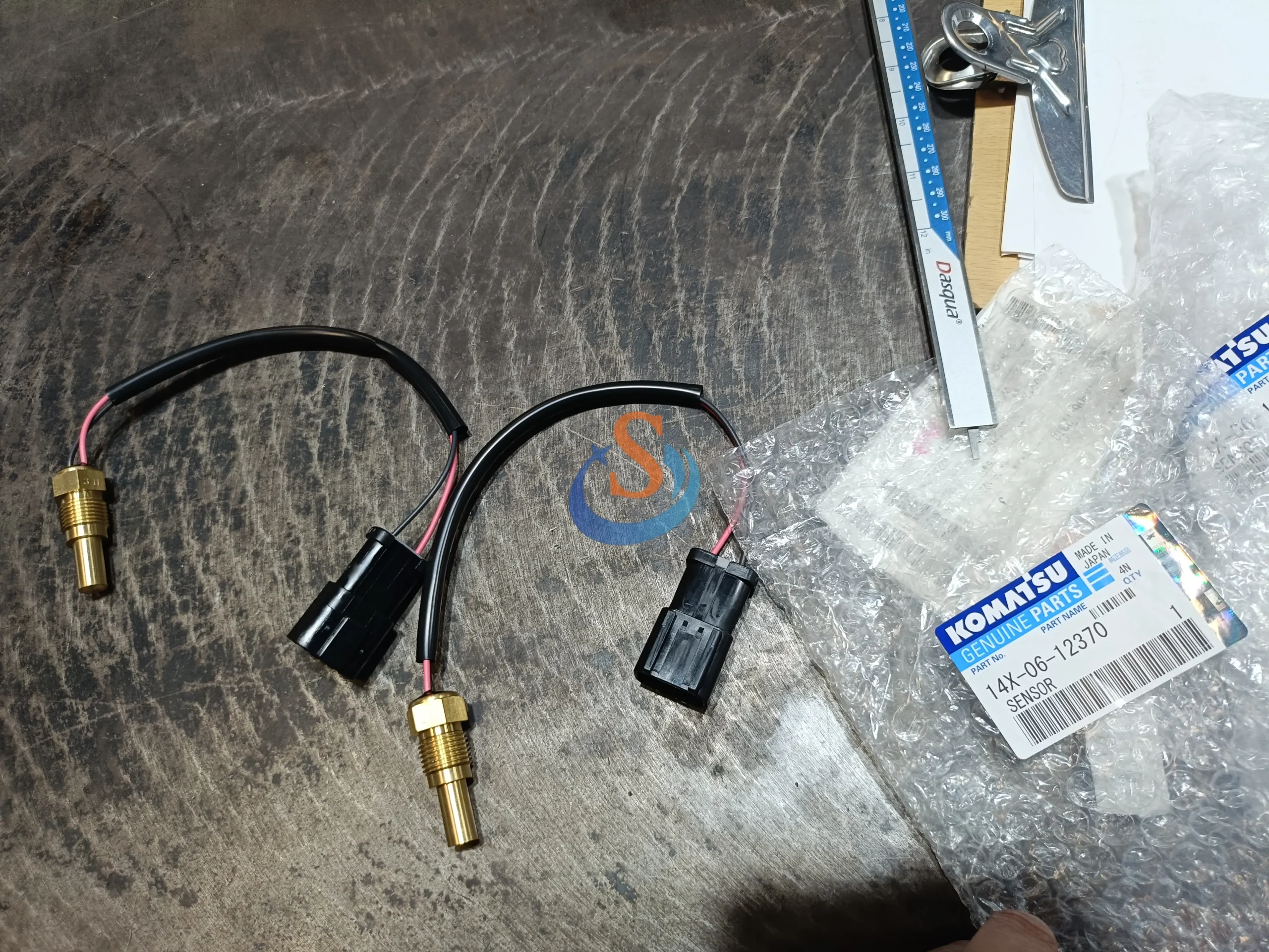 14X-06-12370 SENSOR D60/D65/S6D125E