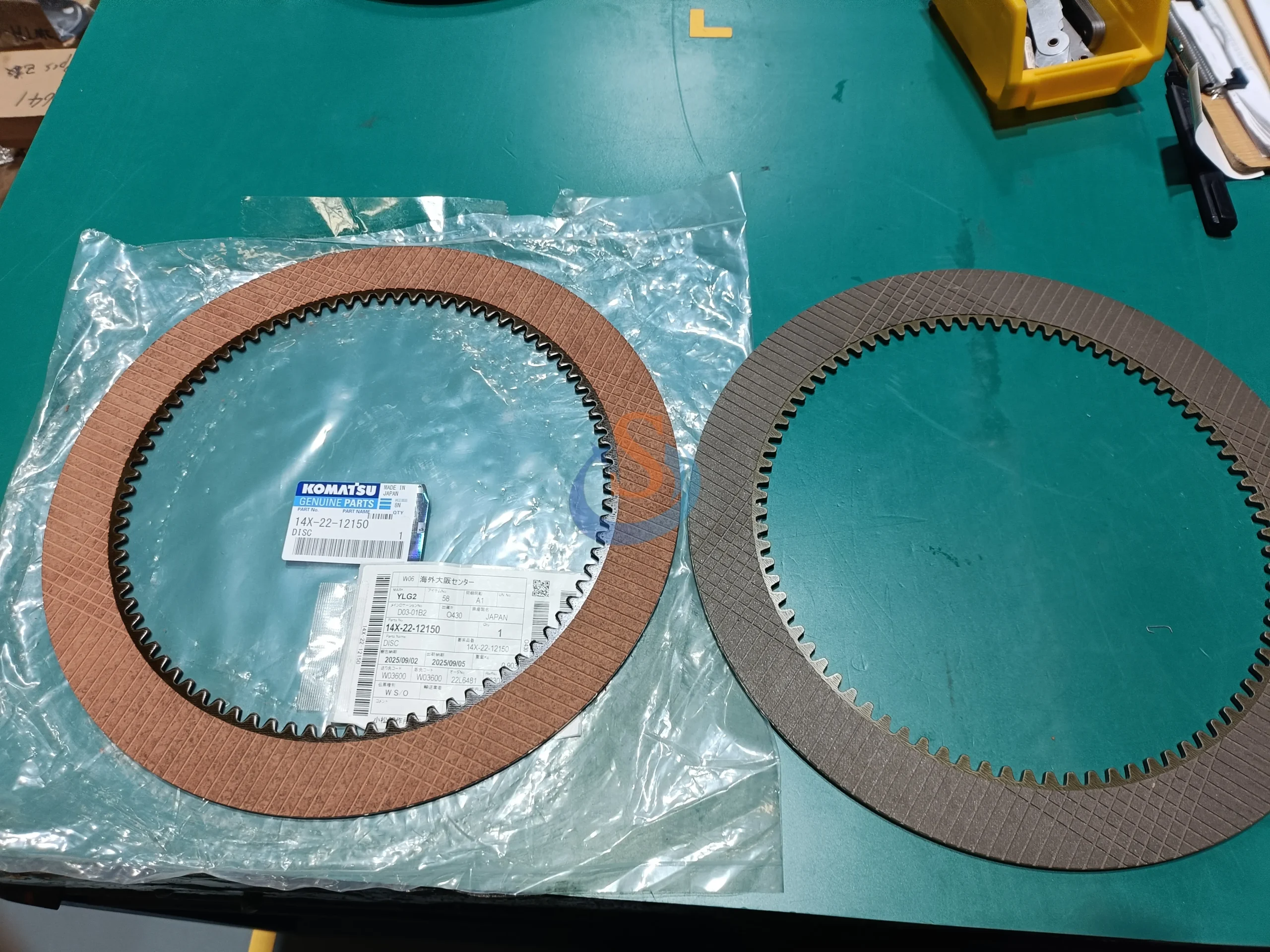 Where to buy Komatsu PC200 bucket teeth?