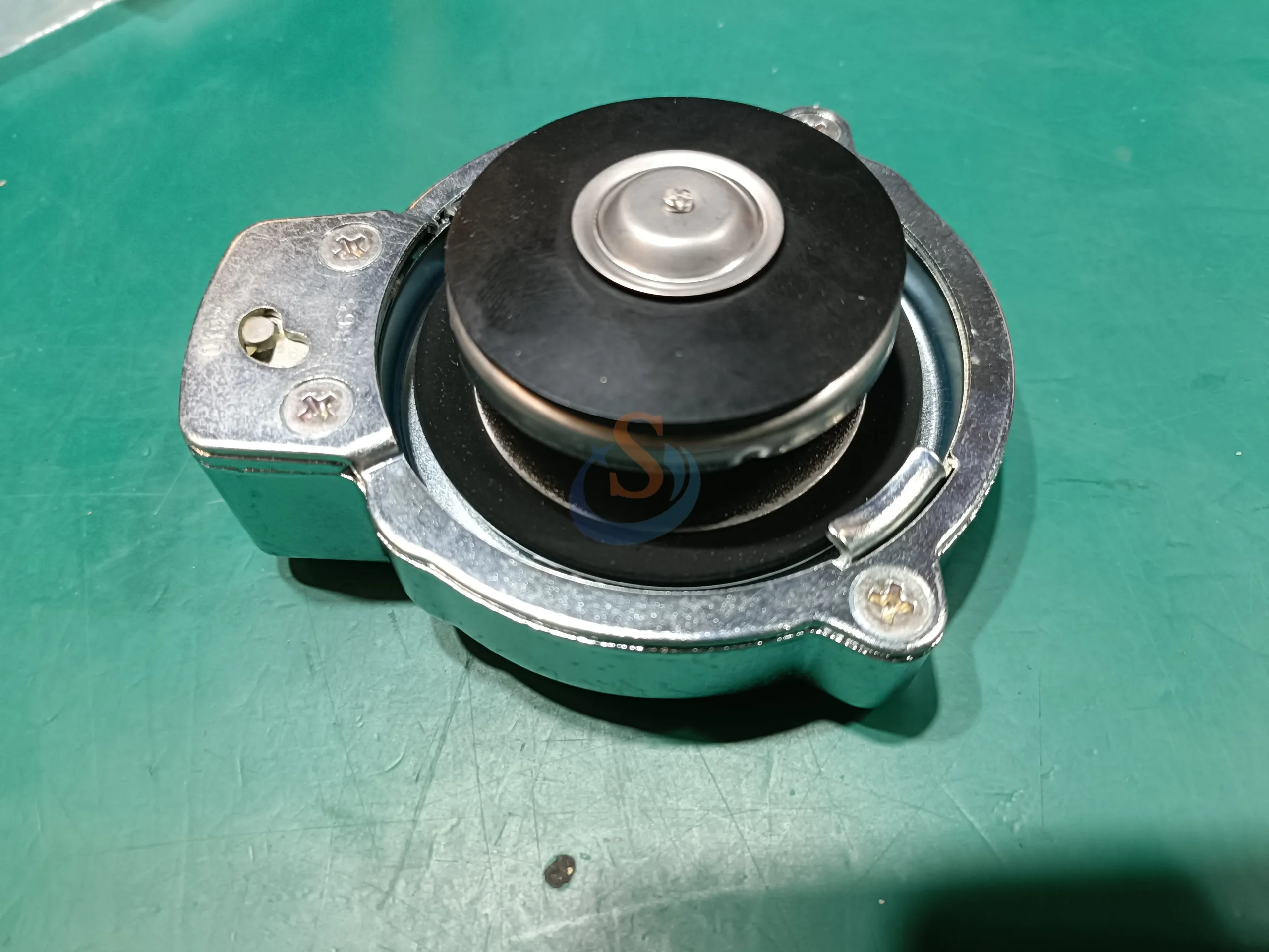 14X-60-31130,CAP,D31EX,D37EX,D65WX,D65PX,PC70