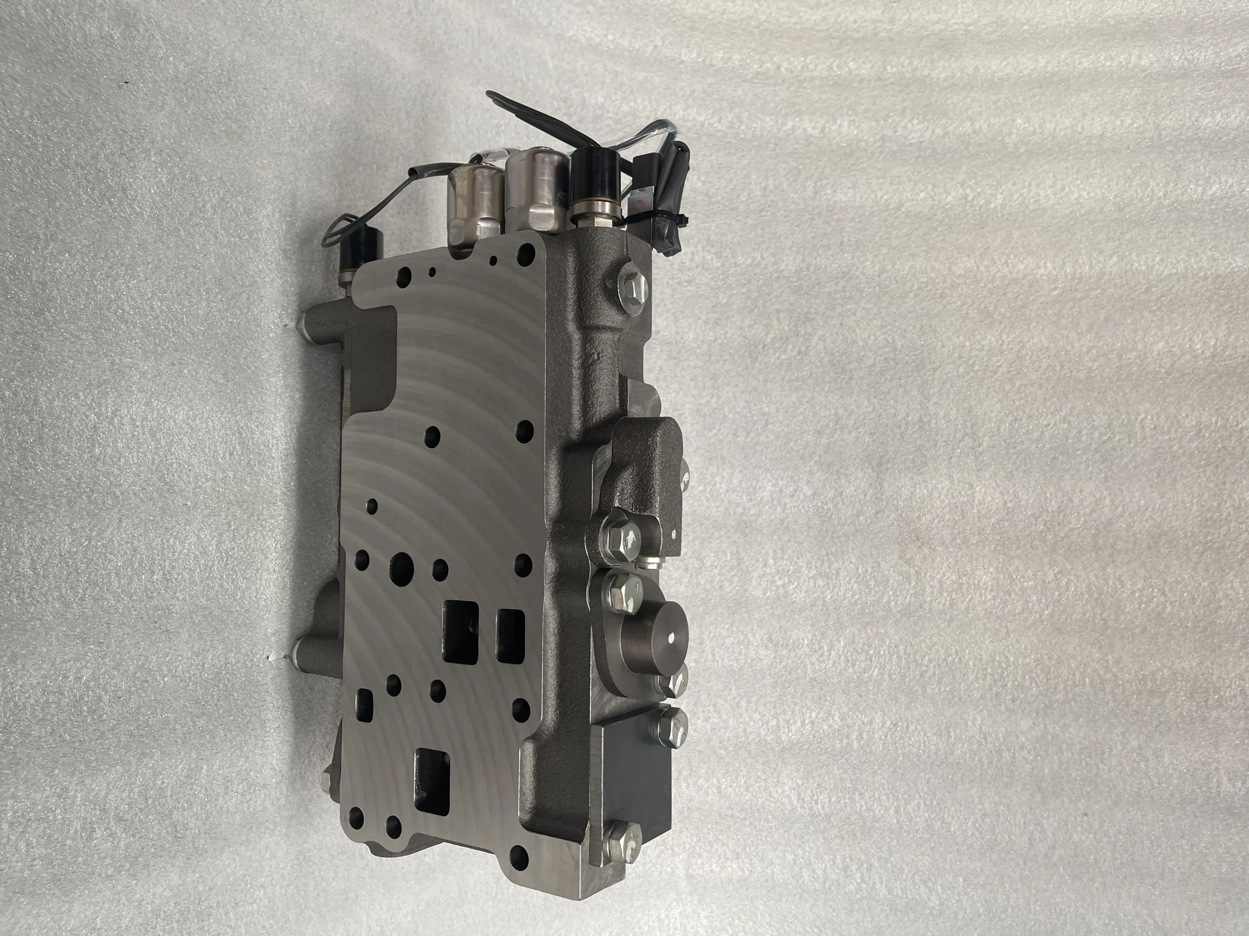 HD785-7 converter valve 561-13-76700