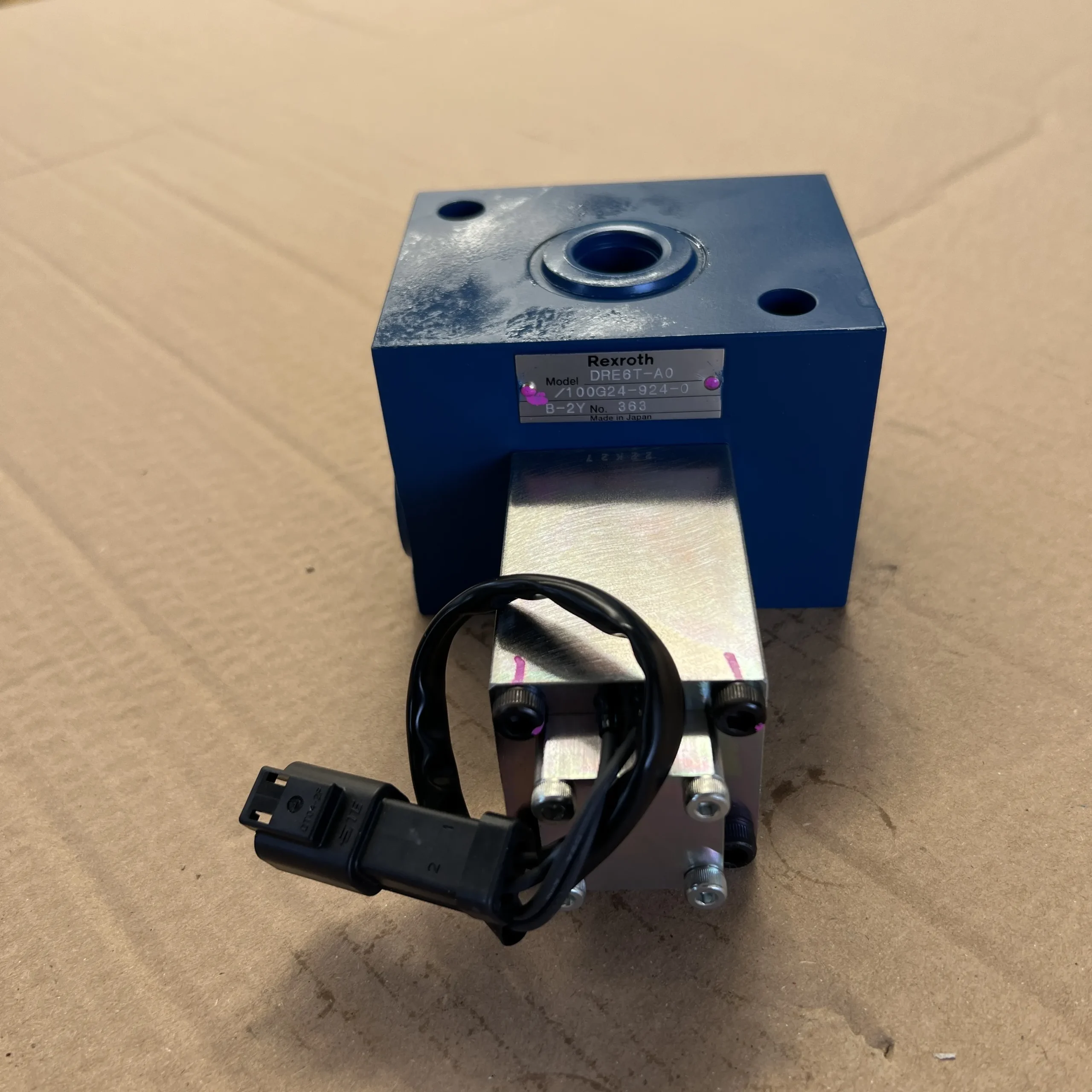 HD465-7 Proportional Solenoid Valve 569-43-83171
