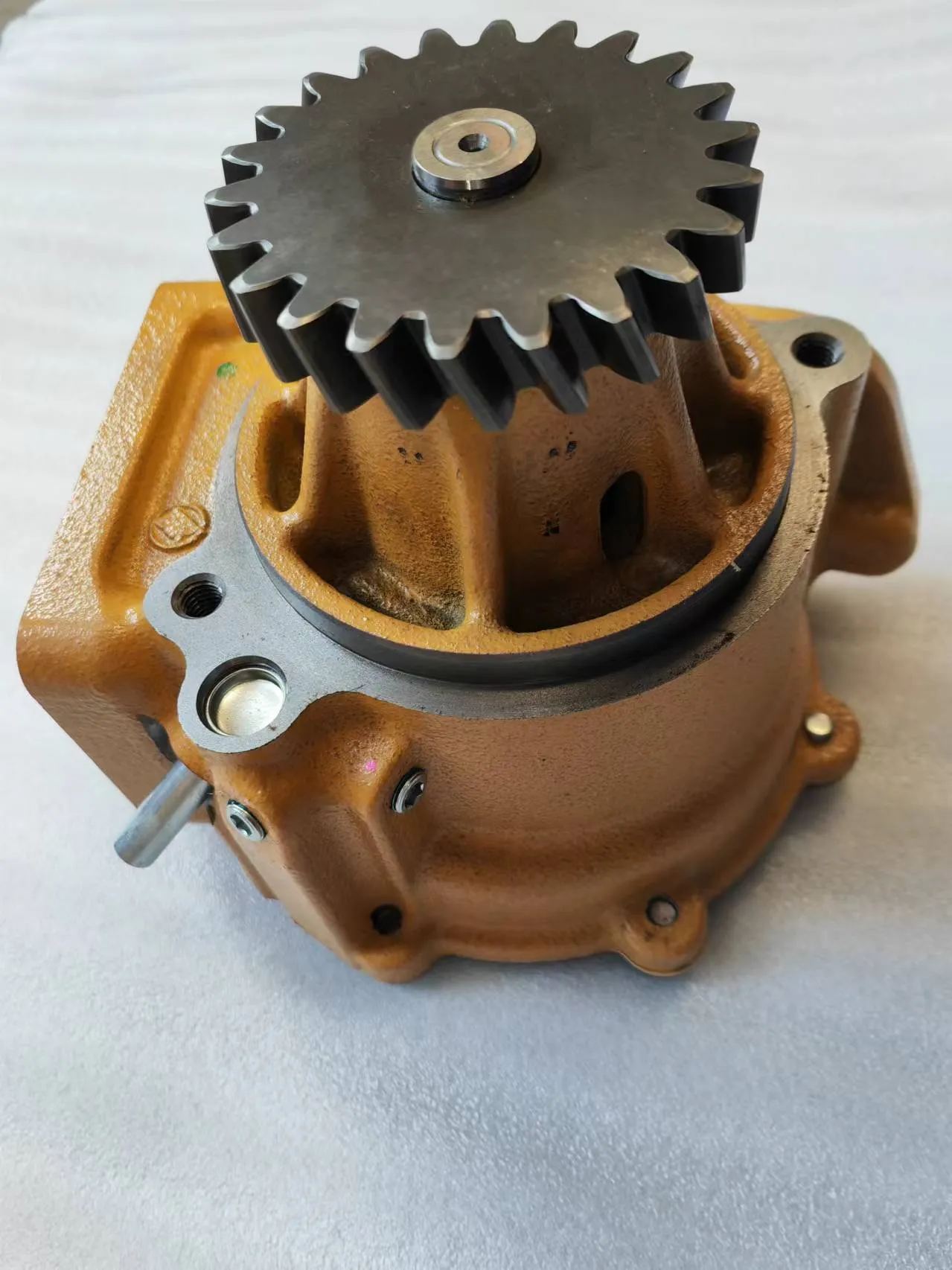 Water Pump Assembly 6219-61-1100 6219-61-1101 6219-61-1102 for Komatsu Engine SA12V140 SAA12V140E SDA12V140 Dump Truck HD785-7