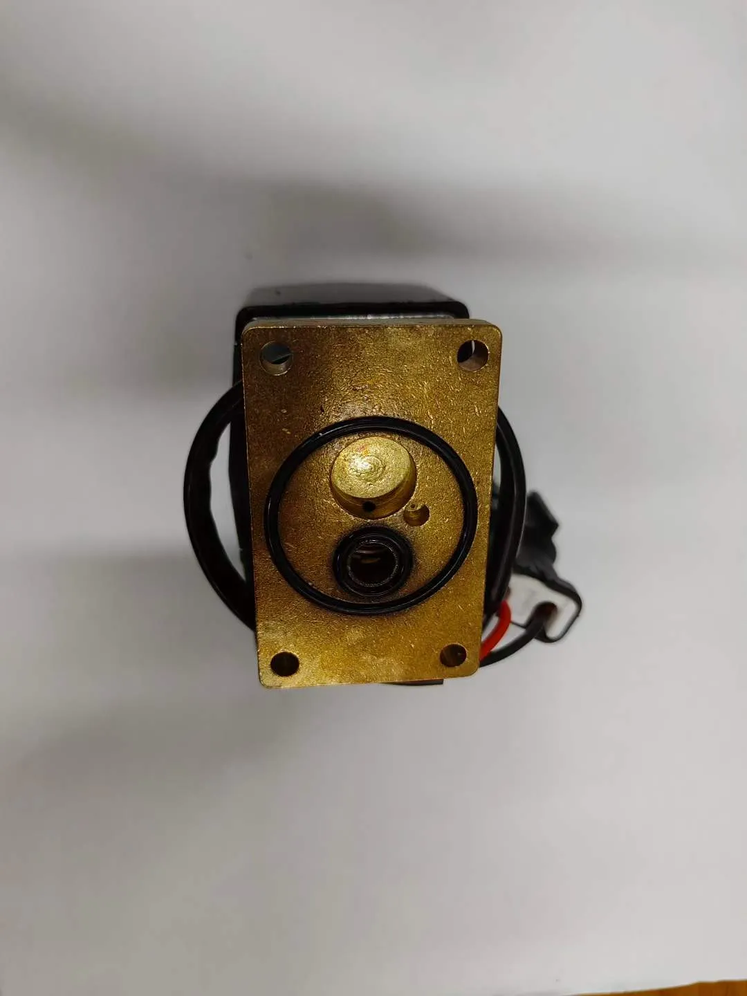 WA470-3 solenoid valve assembly 714-07-16730