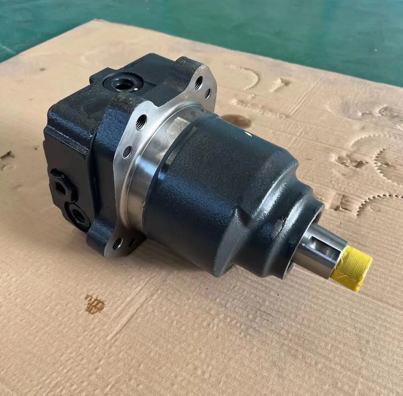 708-7W-00021 Fan Motor for Komatsu D275A-5D
