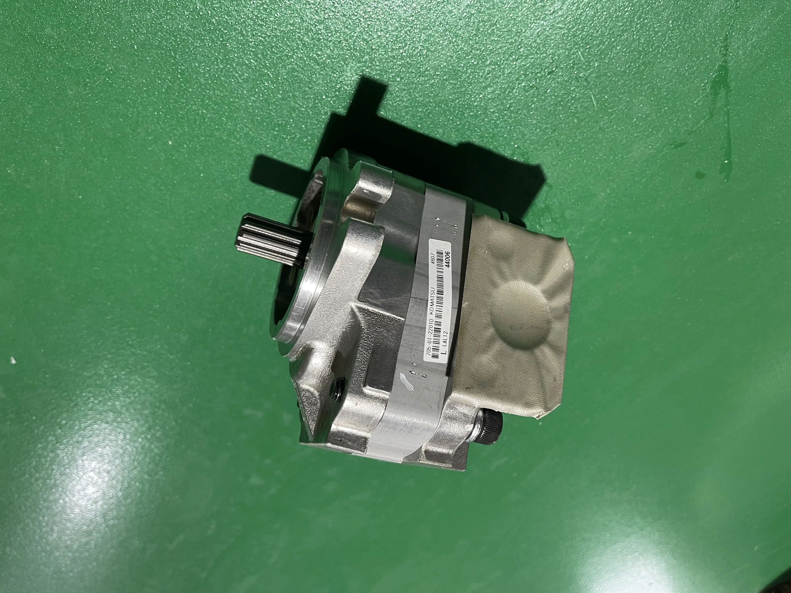 PUMP ASS’Y 705-61-22010 – KOMATSU