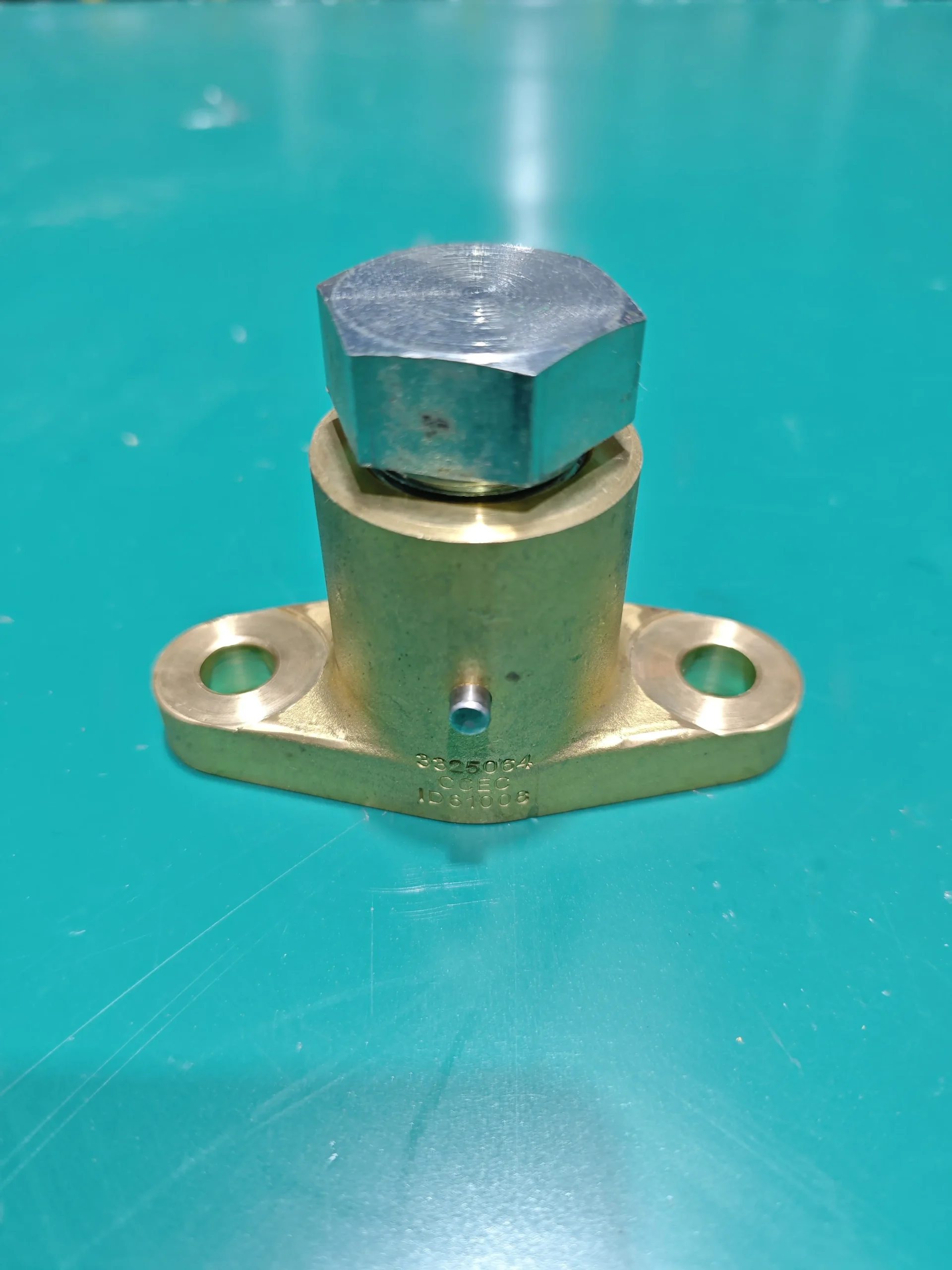 6693-22-5600 VALVE ASS’Y,OIL PAN DRAIN (Komatsu)