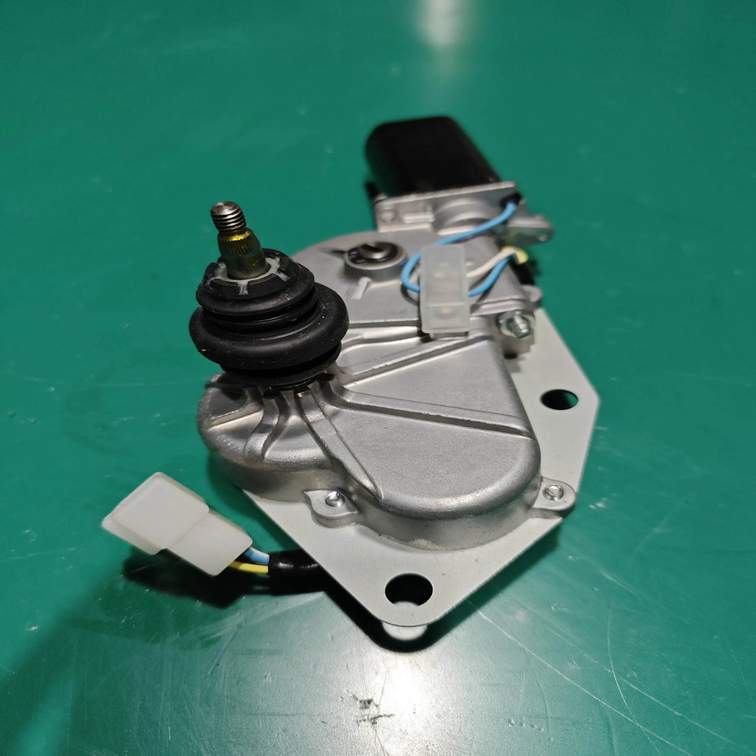 KOMATSUWIPERMOTOR23B-951-2610