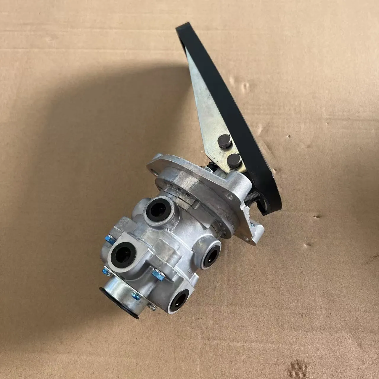 Komatsu Dump Truck Original HD785-5 Brake Valve 566-35-44110