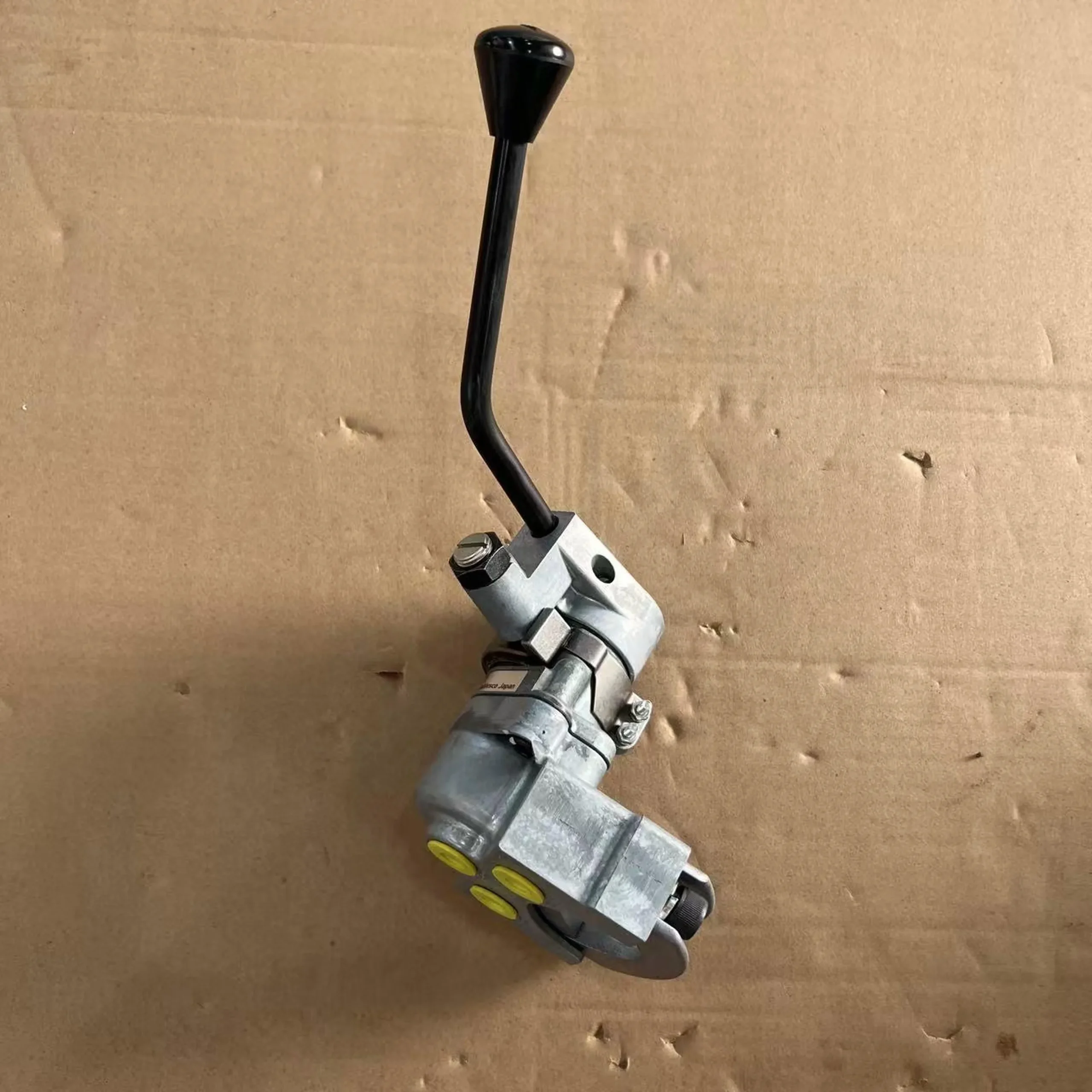 Brand New and Original RETARDER VALVE ASS’Y 561-35-62203 Valve Assembly for komatsu HD605-5 HD465-5 HD405-6 Dump Trucks