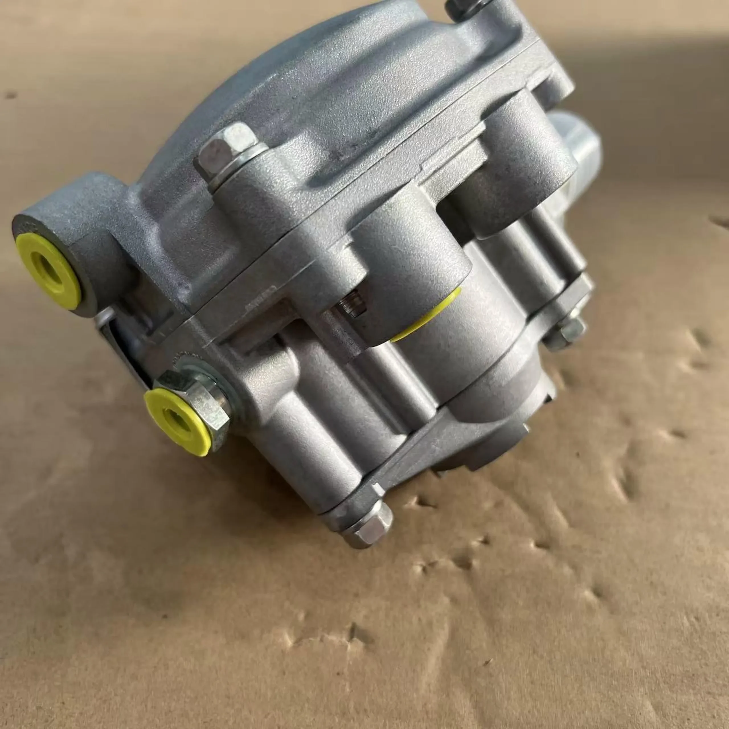 Valve 561-35-61601 for Komatsu Rigid Dumper