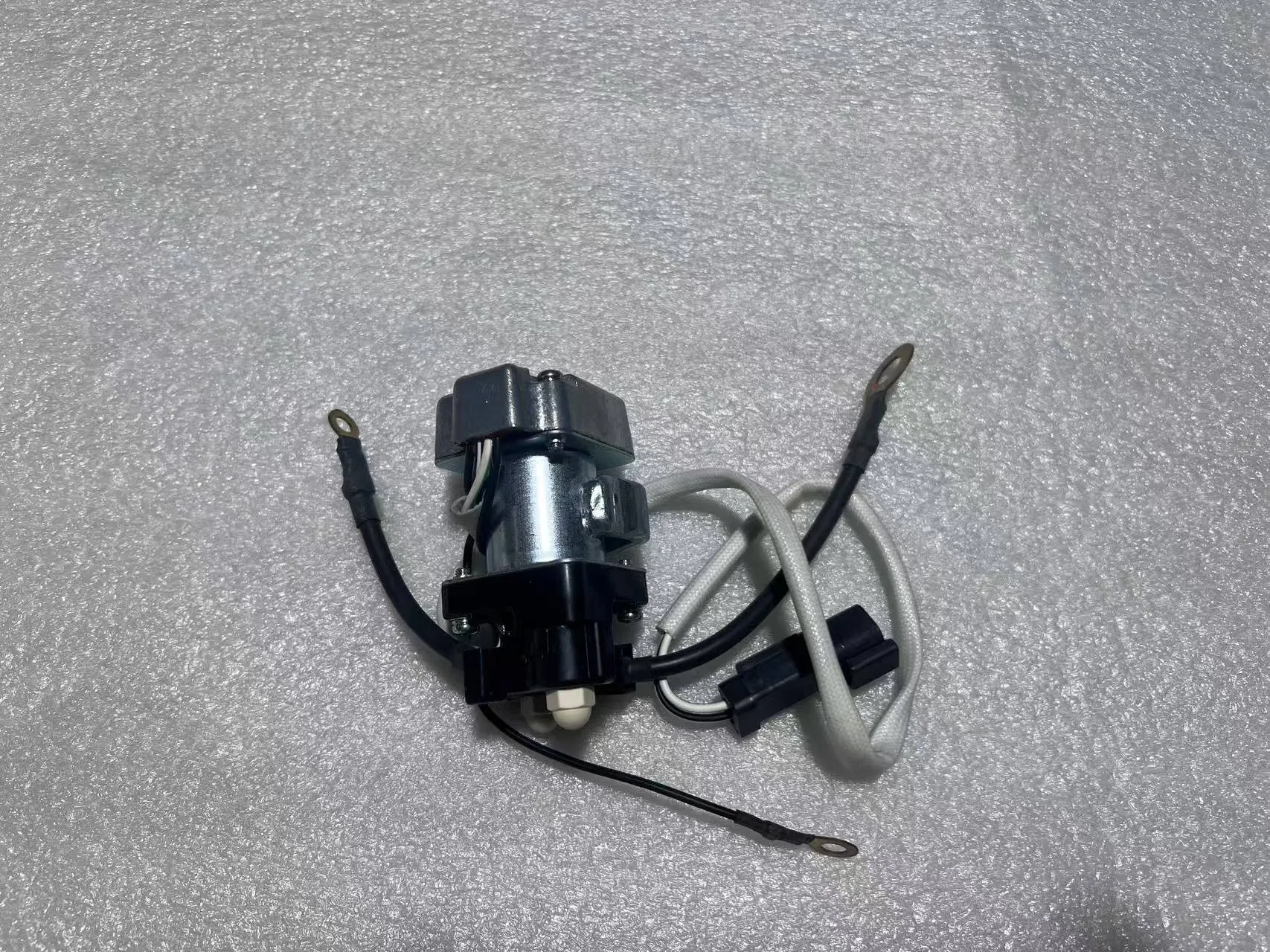 High-Quality Komatsu Spare Parts 421-06-11440 BREAKER for…