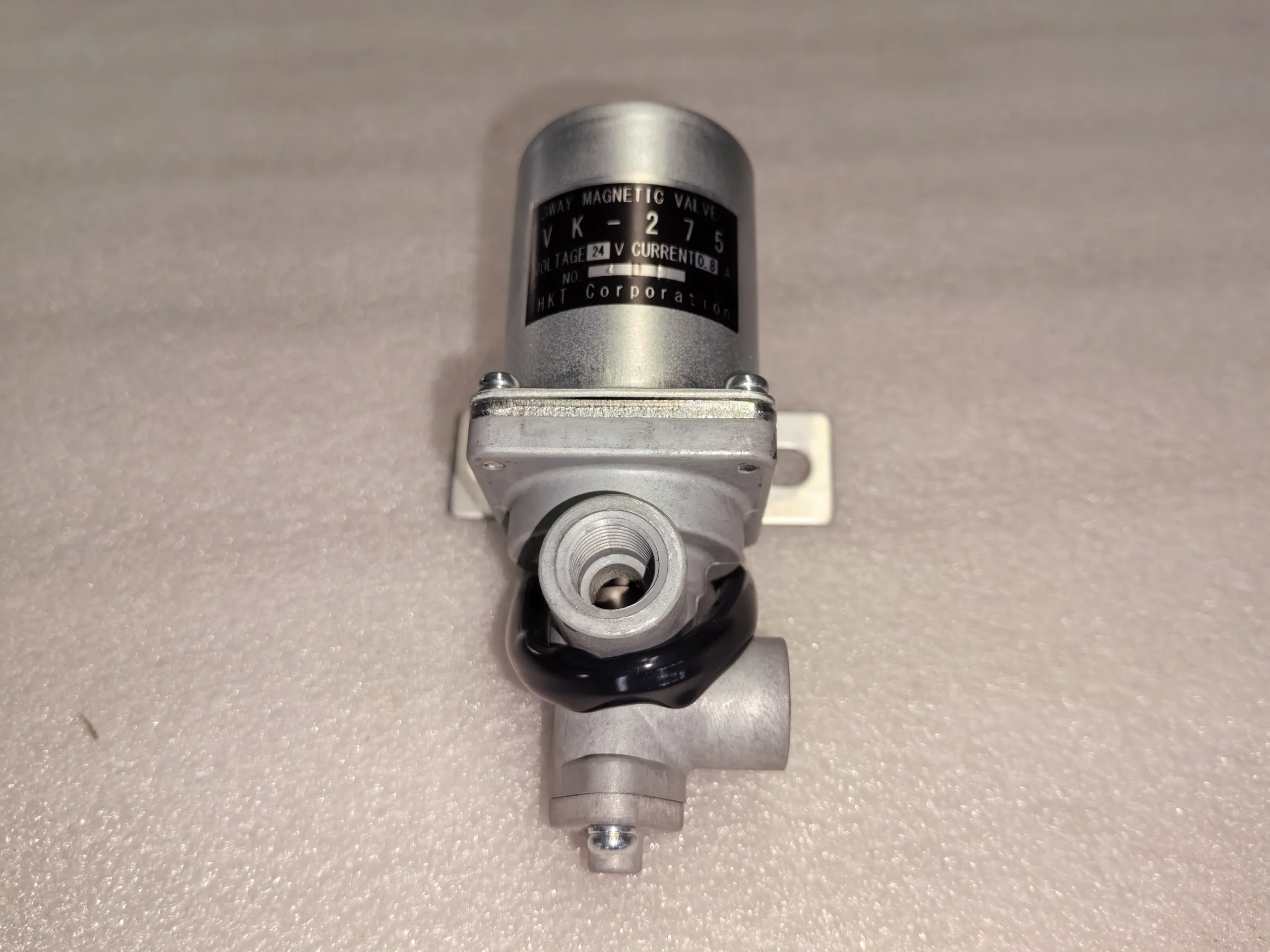 425-06-11150  VALVE Komatsu Original Factory