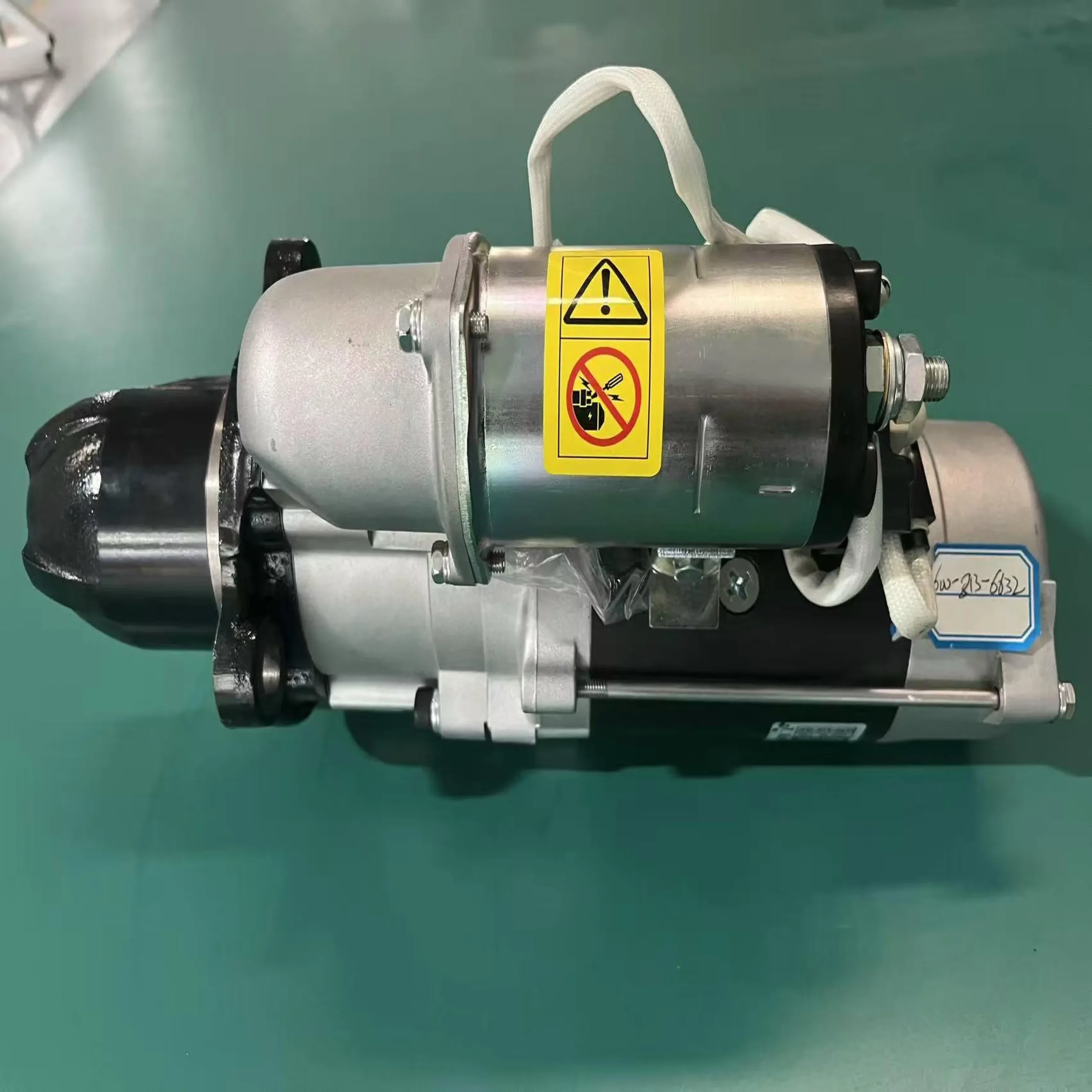 608-813-6632 Starter Motor for Komatsu Construction Parts