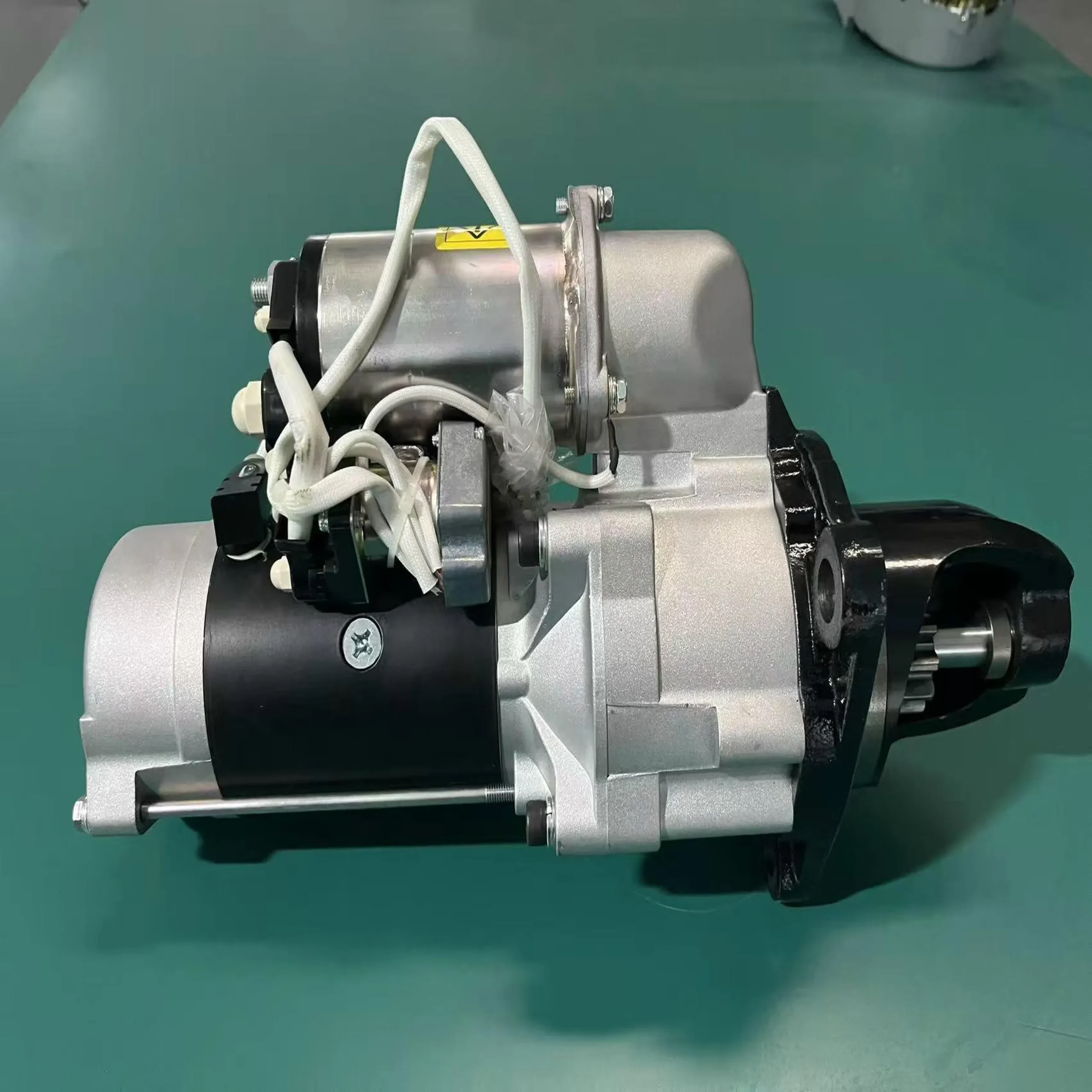 608-813-6632 Starter Motor for Komatsu Construction Parts