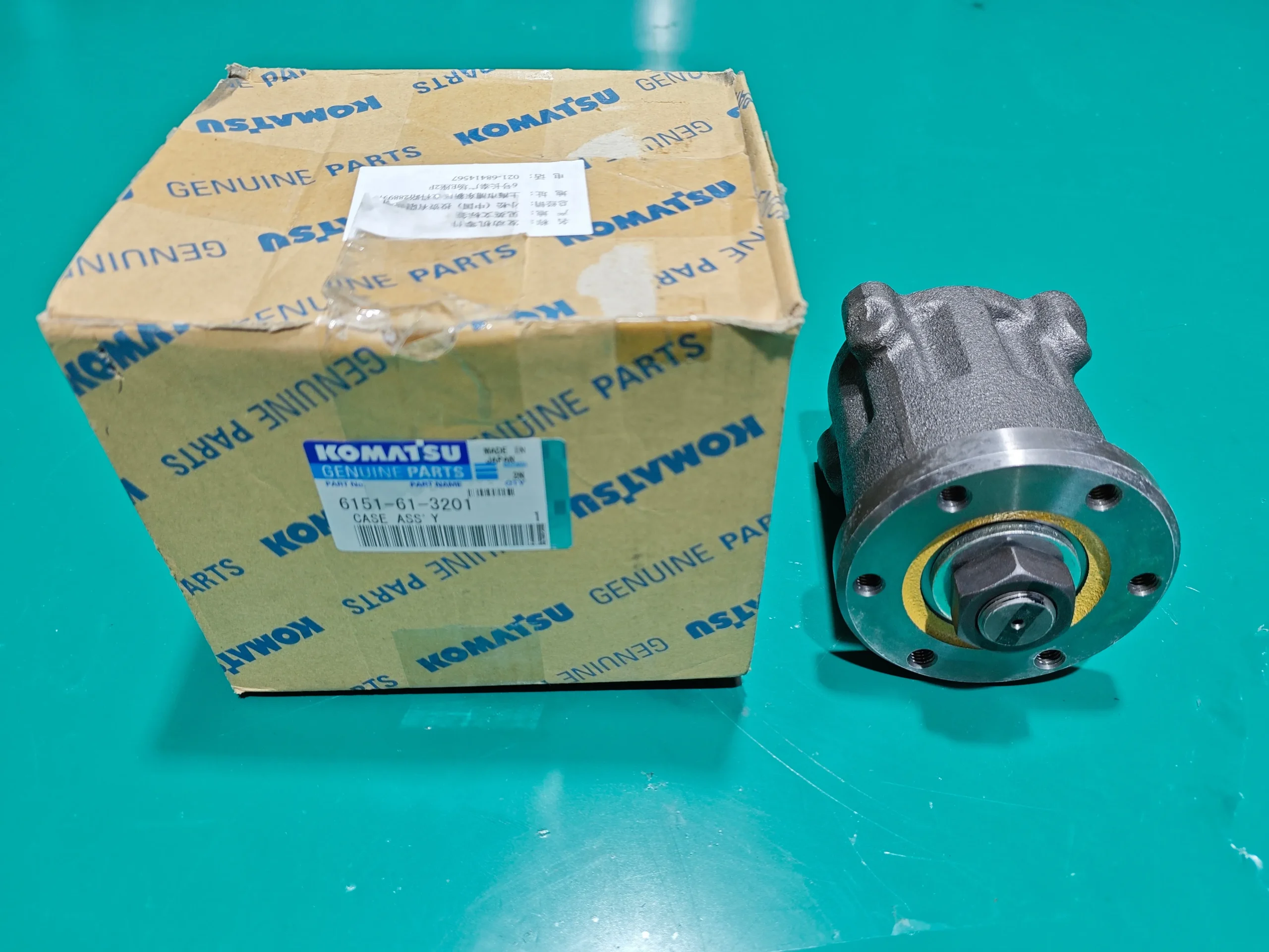 Fan Bracket 6151-61-3201 6151-61-3200 for Komatsu Engine 6D125 SAA6D125E Dozer D68ESS Excavator PC400-7 PC400LC-8