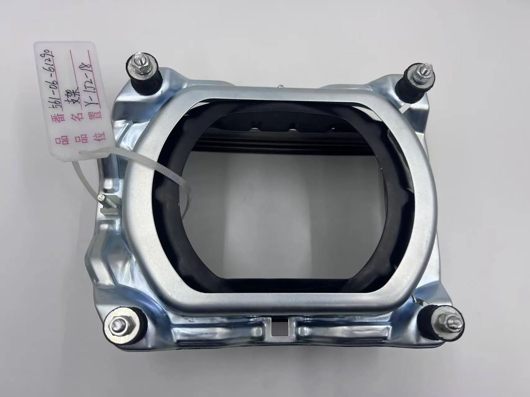 561-06-61290 – bracket komatsu