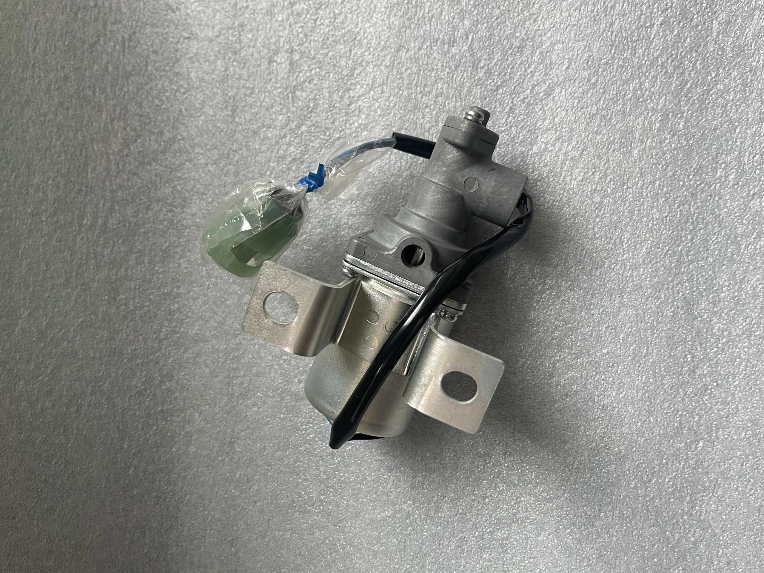 Valve,Parking brake425-06-11150