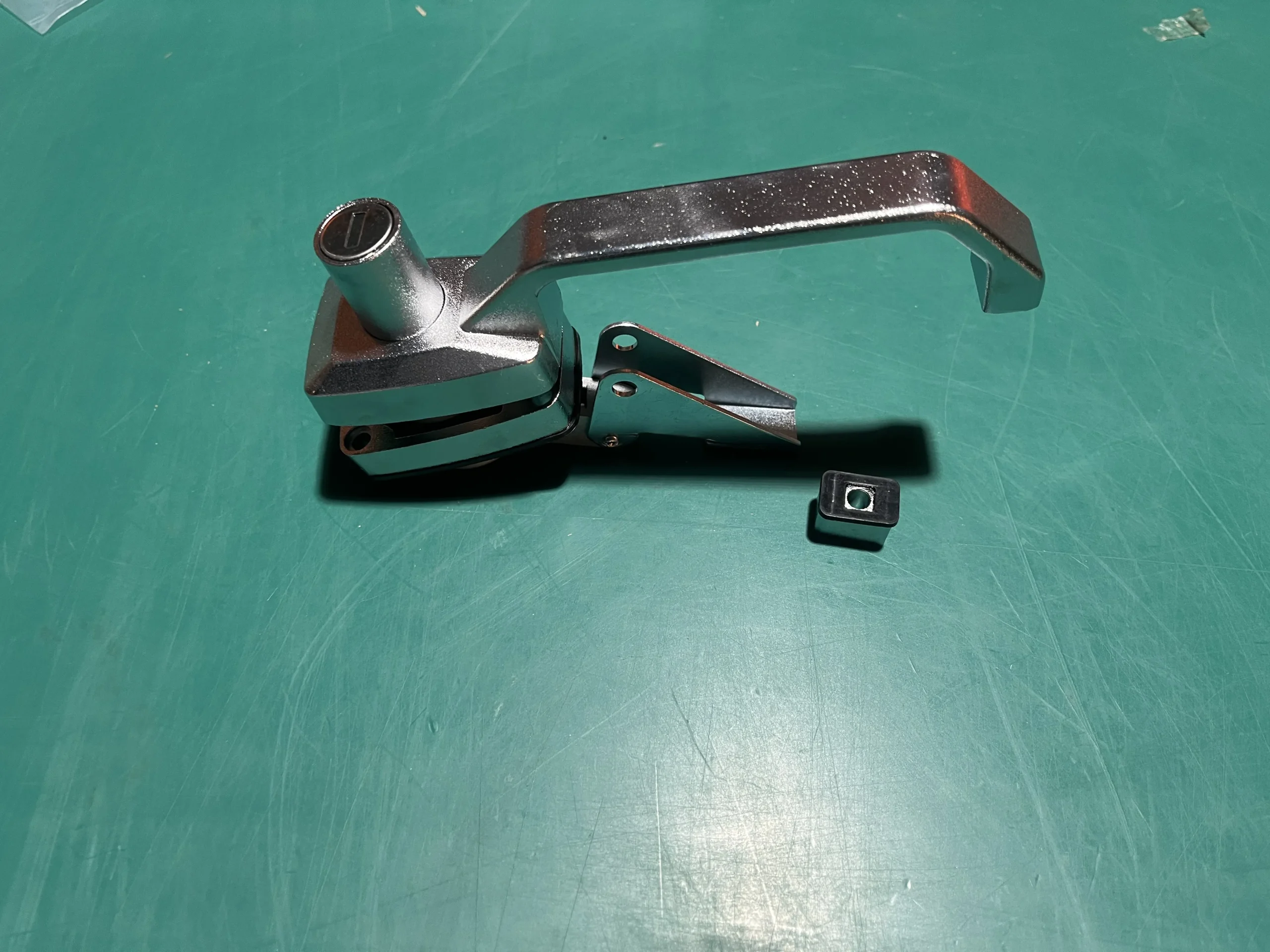 Komatsu Locks 198-Z11-3710 for Bulldozer D65EX-12