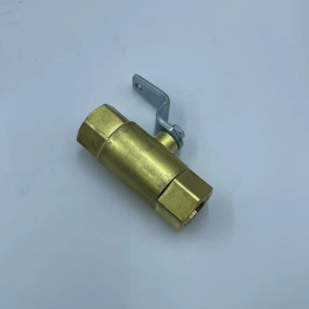 KOMATSU-VALVE 20Y-62-15651 –