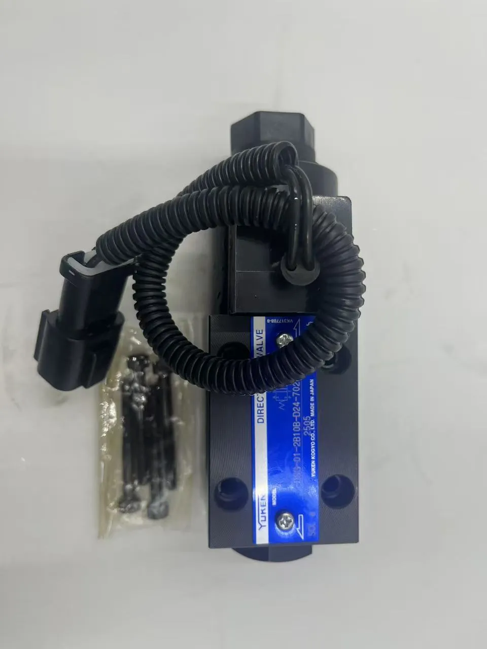 23W-60-28230Valve assembly