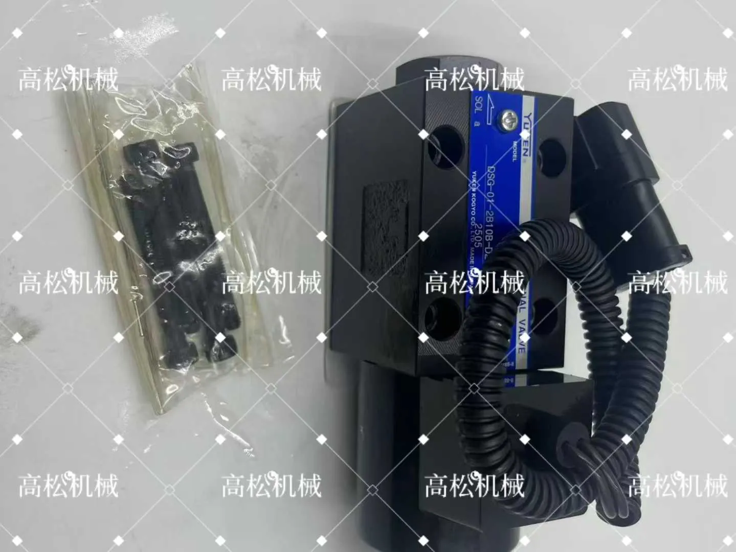 23W-60-28230 Valve Assembly, Komatsu. Applicable Model: WA600-3. In stock.