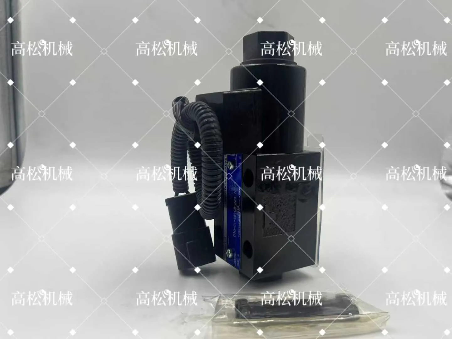 23W-60-28230 Valve Assembly, Komatsu. Applicable Model: WA600-3. In stock.