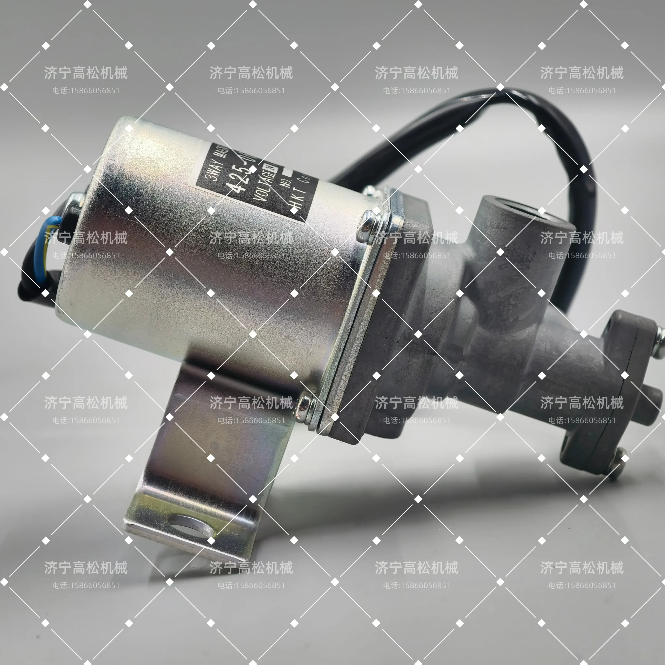 425-06-11150 Komatsu VALVE, PARKING BRAKE