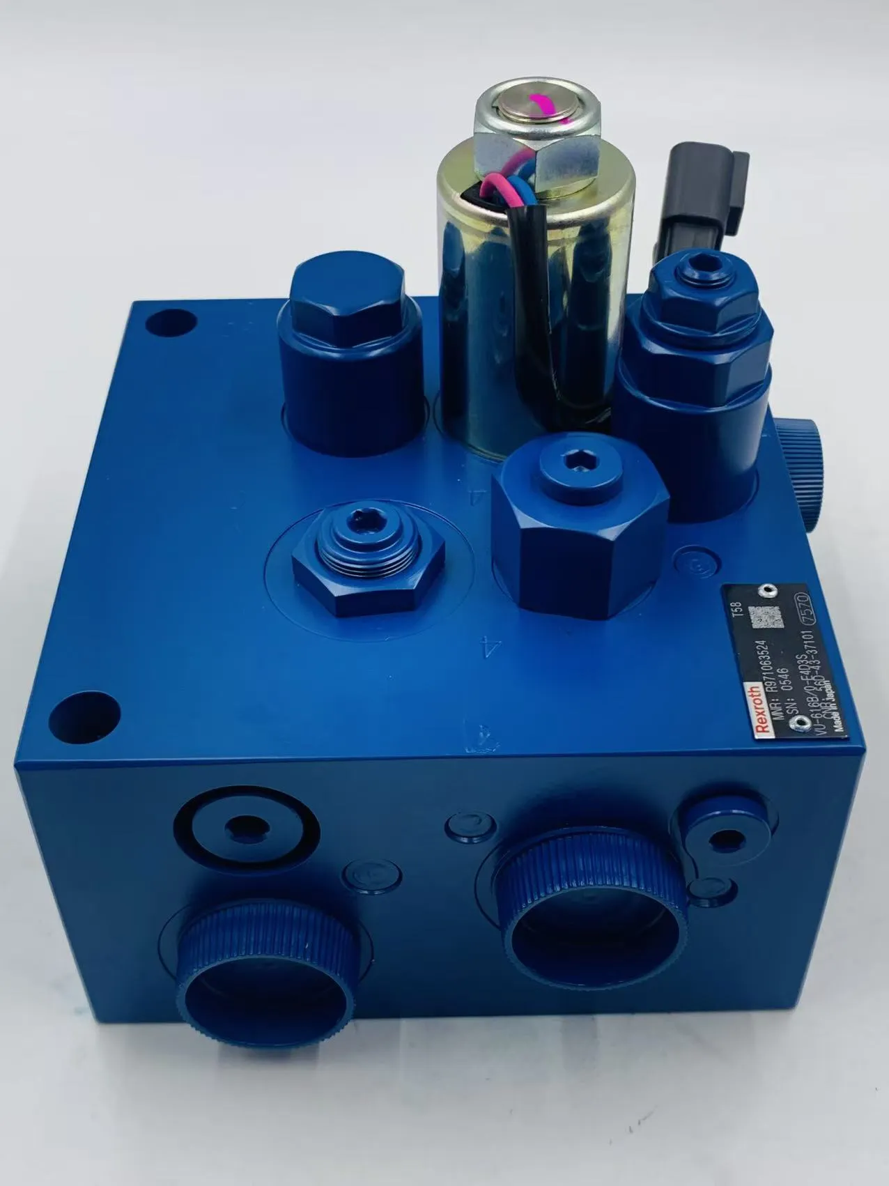 56D-43-37101 Komatsu HM400 Valve Assembly