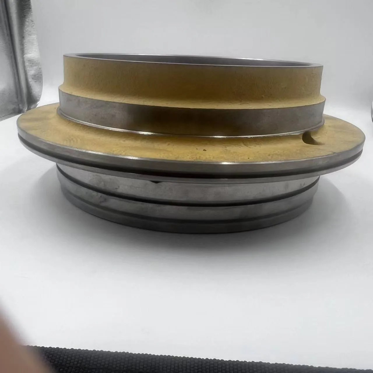 17A-22-11132 Komatsu Cylinder