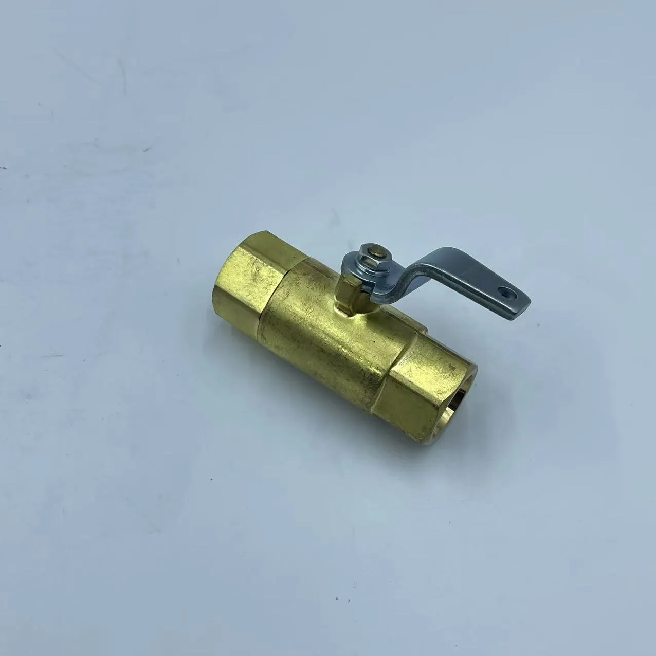 VALVE 20Y-62-15651 – KOMATSUBATTERY, D275A, D375A, FRONT, WA150, WA200, WA320