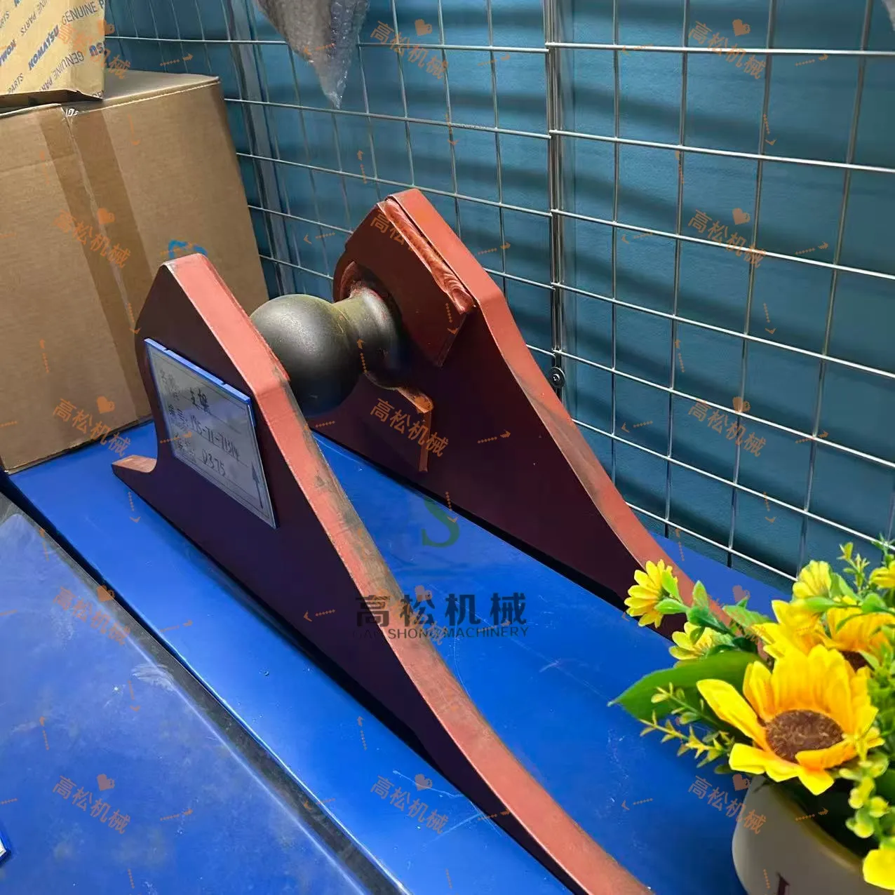 195-71-71314 BRACKET (WELDED) D375A-5 S/N 55001-UP (W/O EGR) BLADE