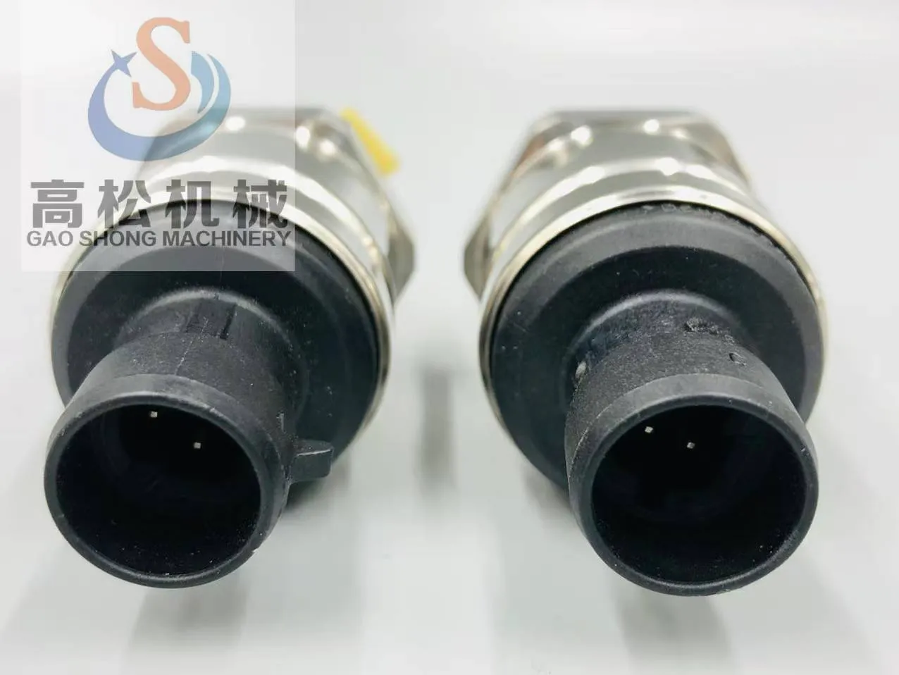 Cummins diesel engine high-pressure sensor 3408589 6560-61-7101 6560-61-7102komatsu