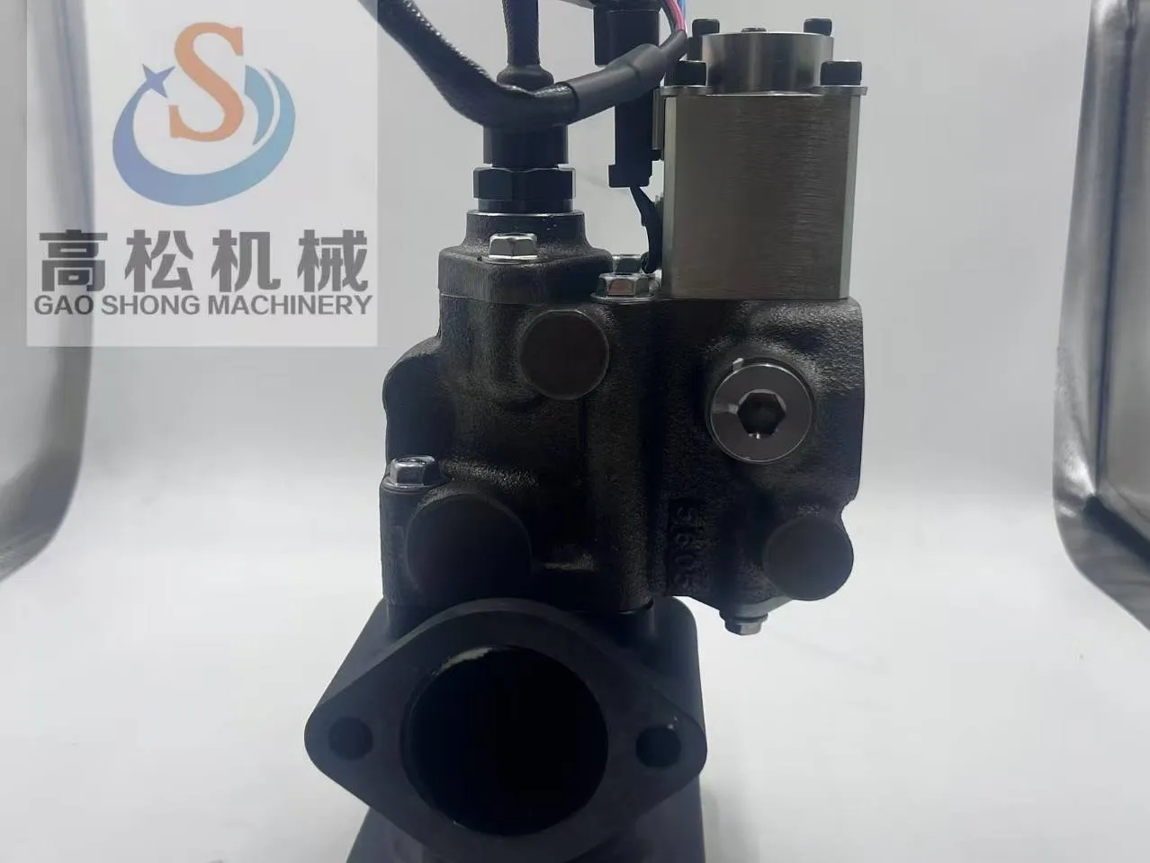 Dump truck HD465-7 valve assembly 6261-41-9500 6261419500