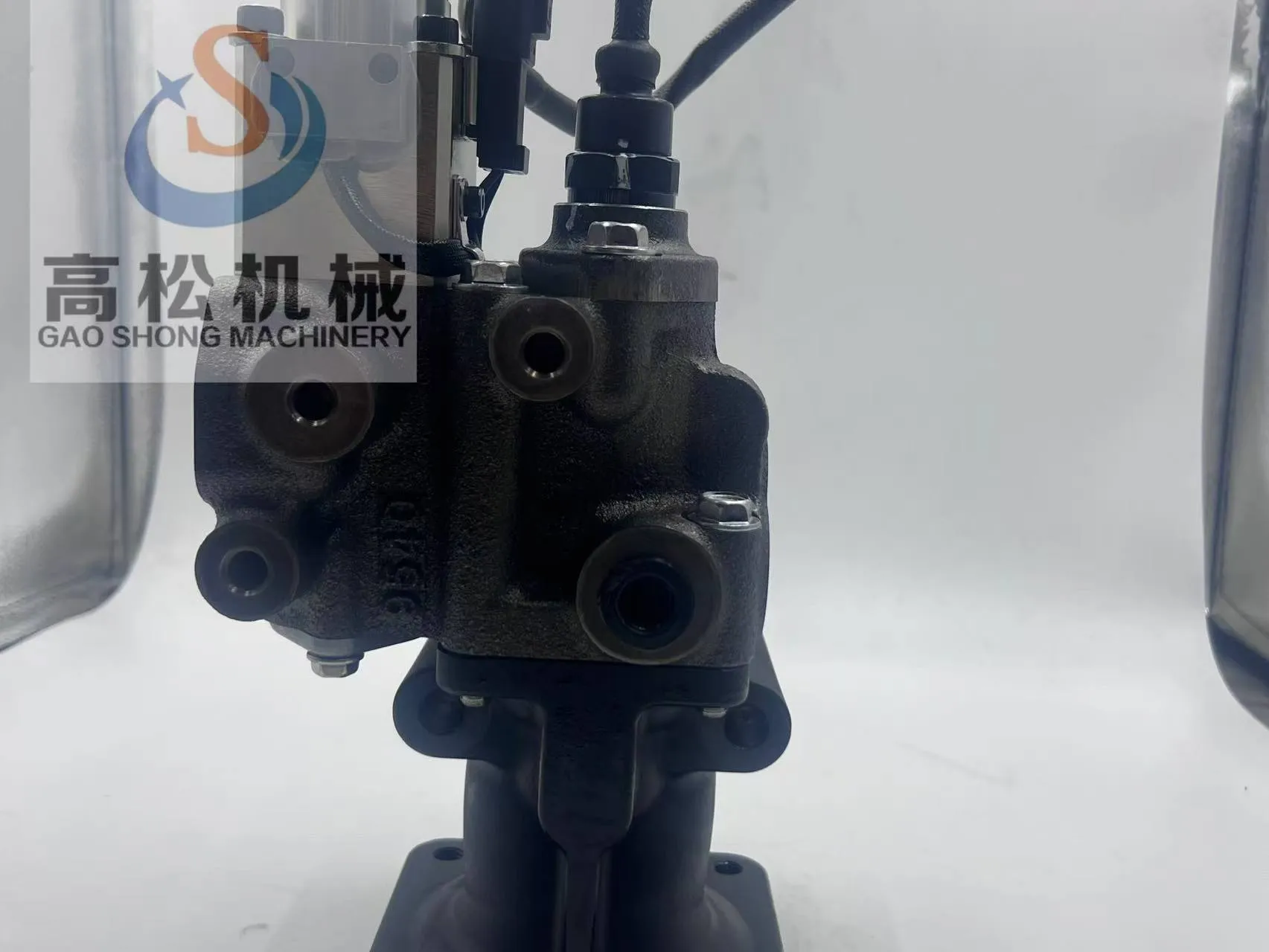 Dump truck HD465-7 valve assembly 6261-41-9500 6261419500