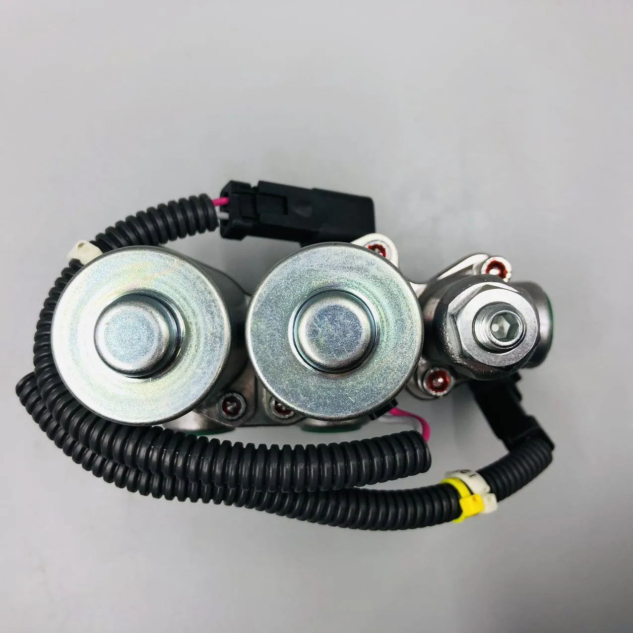 22F-60-31600Valve assembly
