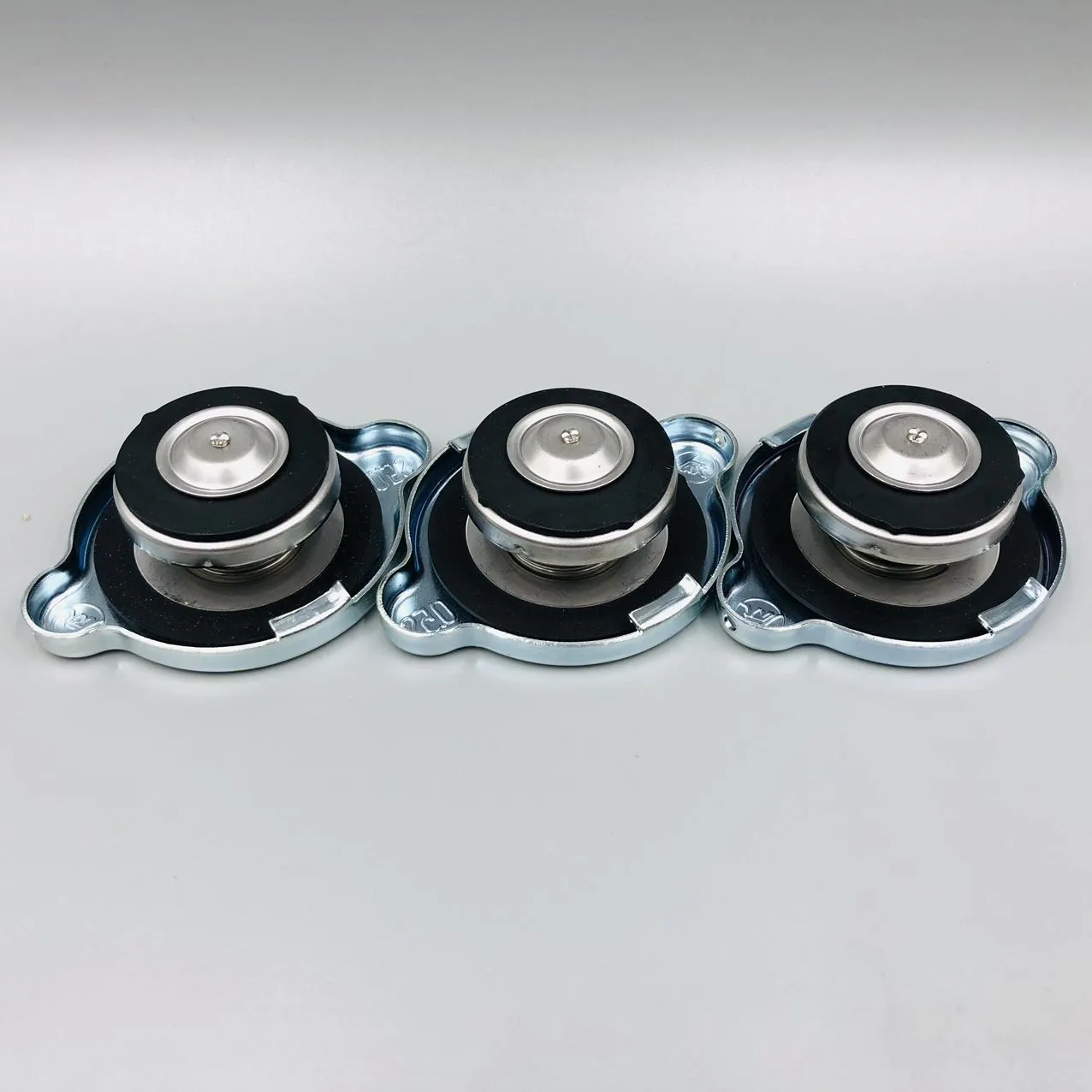 Water Tank Radiator Cap 20Y-03-22110 for Komatsu PC130-8 PC200-8 PC220-8 PC300-8 PC400-8