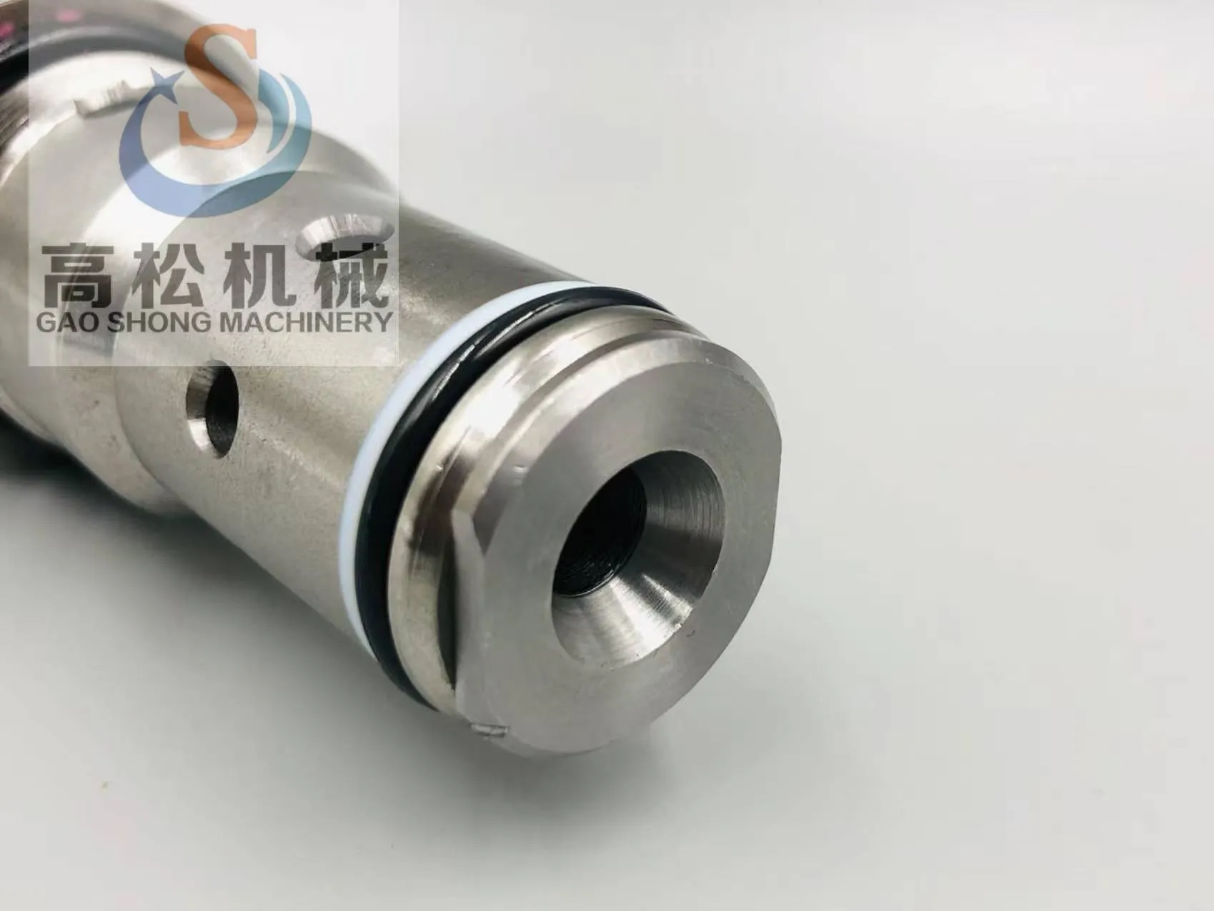 700-89-66000 relief valve Komatsu steering valve